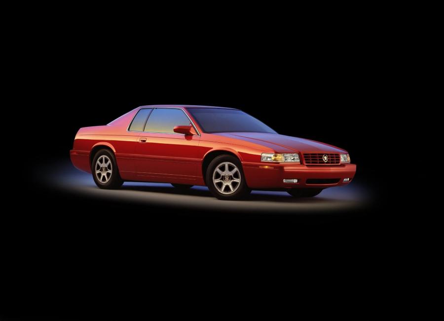  Cadillac Eldorado 1992 года  (фото 18 из 36)
